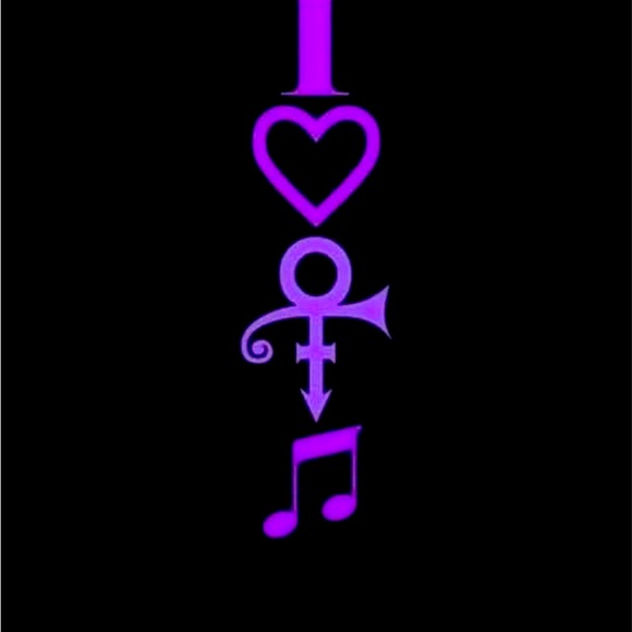 Meet your Posher, Molly - Picture 3 of 4